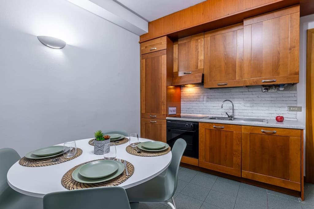 Close To Duomo Lovely City Center Flat Apartment Milan Exterior photo